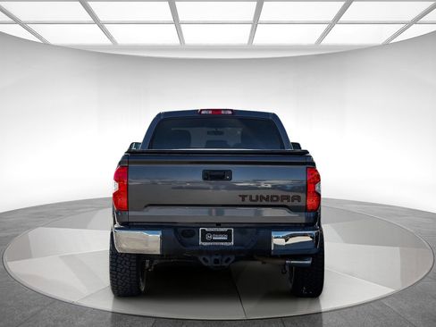 Used 2016 Toyota Tundra SR5 image 3