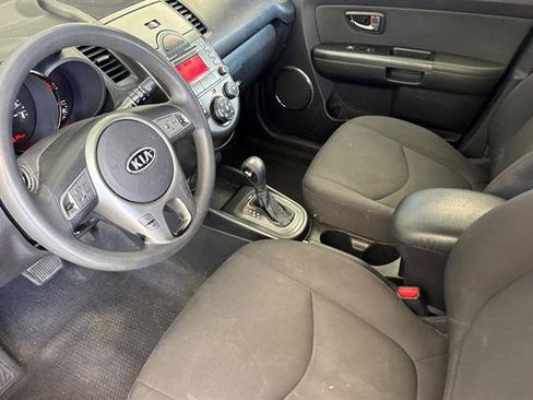 Used 2011 Kia Soul + w/ Audio Pkg FWD image 9
