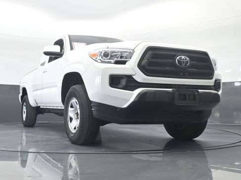 Used 2022 Toyota Tacoma SR image 58