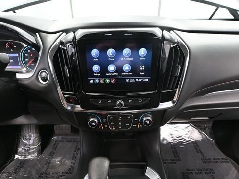 Used 2021 Chevrolet Traverse LT AWD/4WD image 36
