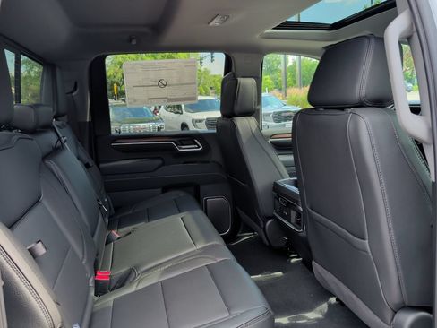 New 2026 GMC Sierra 3500 Denali w/ Denali Reserve Package AWD/4WD image 48