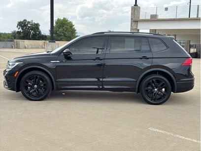 Used 2022 Volkswagen Tiguan SE R-Line