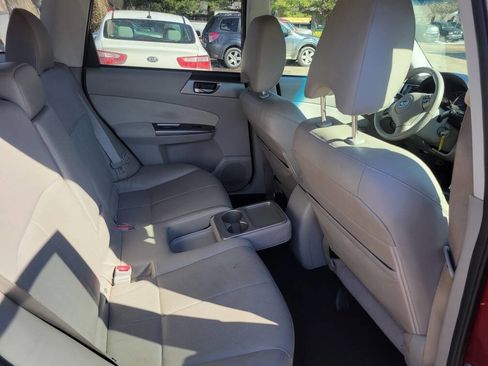 Used 2012 Subaru Forester 2.5X Limited image 9