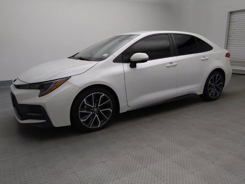 Used 2021 Toyota Corolla SE FWD image 2