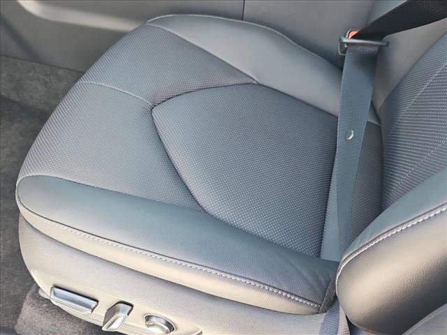 New 2026 Toyota Grand Highlander FWD image 4