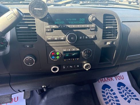 Used 2010 GMC Sierra 2500 SLE w/ SLE Preferred Package AWD/4WD image 26