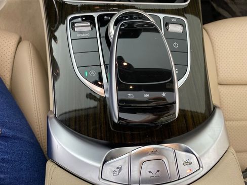 Used 2018 Mercedes-Benz C 300 Cabriolet image 25