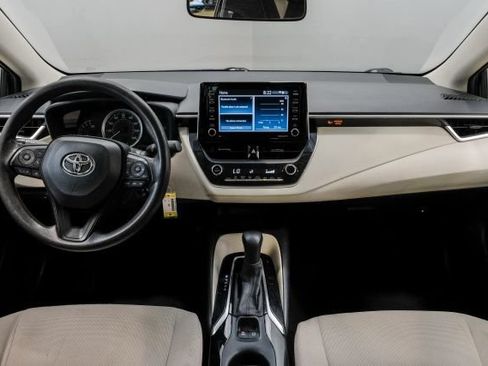 Used 2021 Toyota Corolla LE FWD image 17