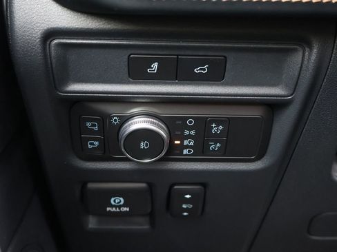 Used 2022 Ford Expedition Platinum AWD/4WD image 38