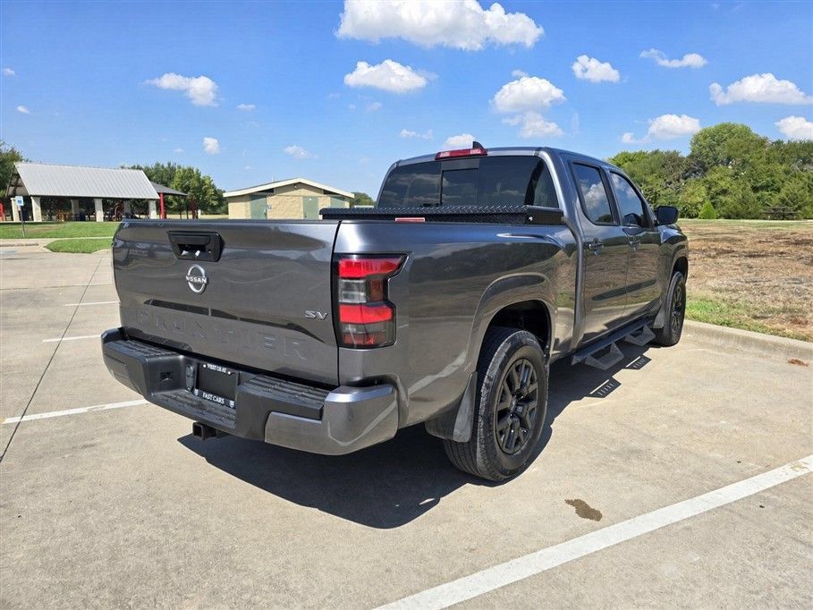 Used 2024 Nissan Frontier SV RWD image 6