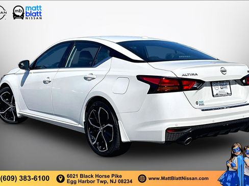 Certified 2023 Nissan Altima 2.5 SR FWD image 11