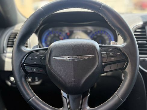 Used 2015 Chrysler 300 S RWD image 15