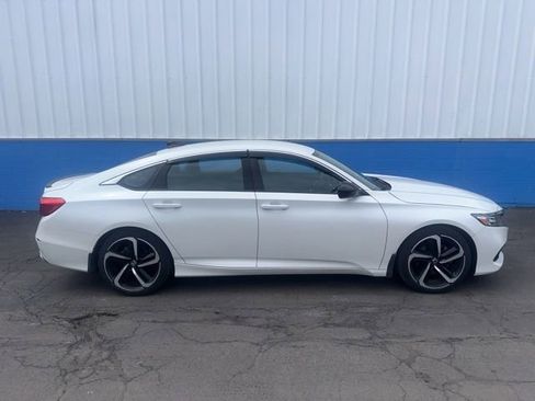 Used 2022 Honda Accord Sport image 1
