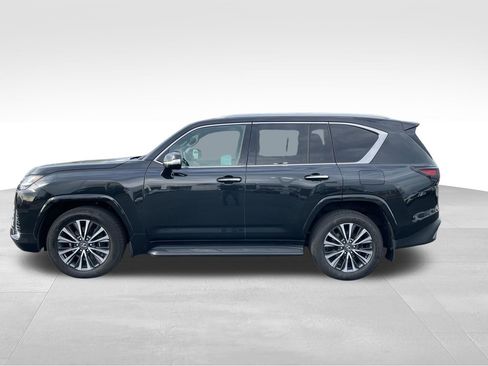 Used 2024 Lexus LX 600 4WD w/ Interior Upgrade Package image 7