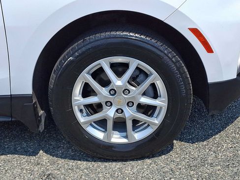 Used 2023 Chevrolet Equinox LT AWD/4WD image 8