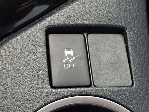 Used 2014 Toyota Corolla LE FWD image 26