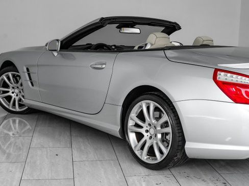 Used 2015 Mercedes-Benz SL 400 image 71