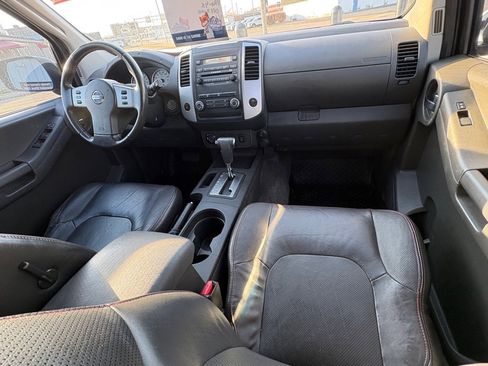 Used 2012 Nissan Xterra PRO-4X w/ Pro-4x Leather Pkg image 18