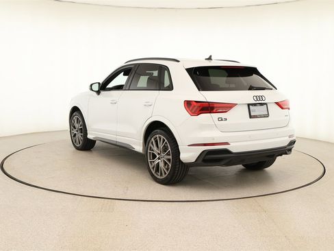 Certified 2025 Audi Q3 2.0T Premium Plus w/ Premium Plus Package image 4