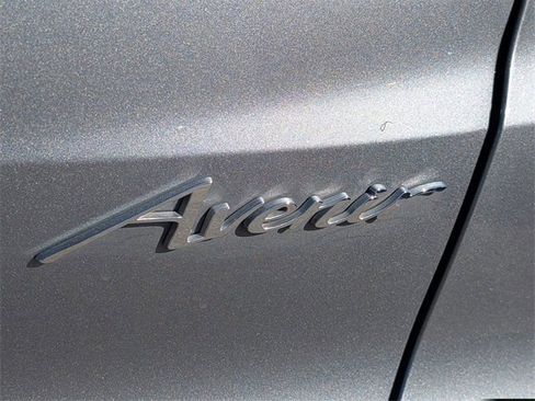 Certified 2024 Buick Envista Avenir image 8