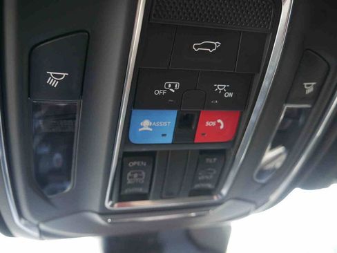 Certified 2025 Jeep Grand Cherokee L Altitude AWD/4WD image 31