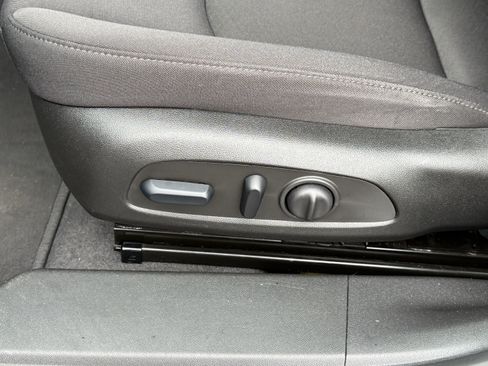 Used 2023 Chevrolet Malibu RS FWD image 24