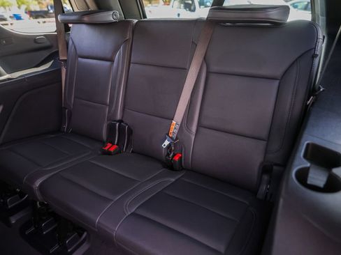 Used 2025 Chevrolet Tahoe Z71 AWD/4WD image 28