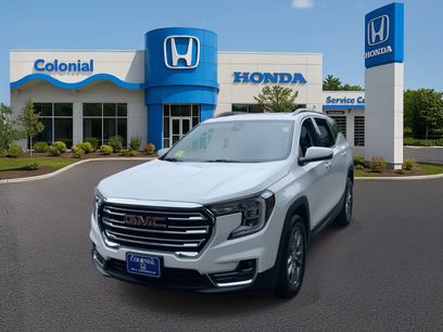 Used 2022 GMC Terrain SLT w/ Infotainment Package II