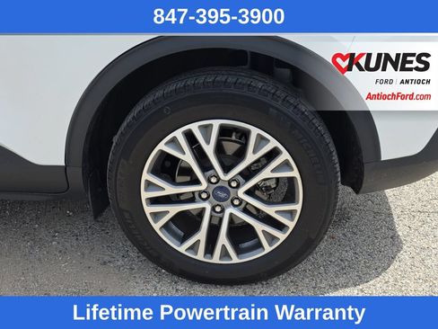 Certified 2022 Ford Escape SEL AWD/4WD image 17
