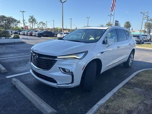 Certified 2023 Buick Enclave Premium w/ Experience Buick Package image 4