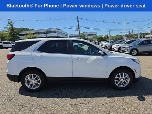 Used 2024 Chevrolet Equinox LT AWD/4WD image 2