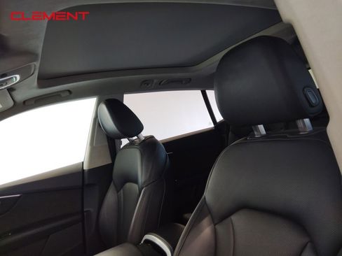 Used 2019 Audi Q8 Prestige image 23