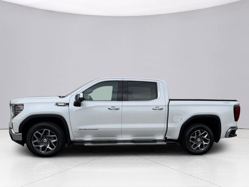 Used 2023 GMC Sierra 1500 SLT w/ SLT Premium Package AWD/4WD image 7