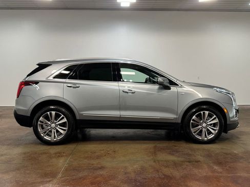 Used 2025 Cadillac XT5 Premium Luxury image 23