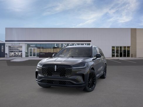New 2026 Lincoln Aviator Reserve w/ Jet Appearance Package AWD/4WD image 2