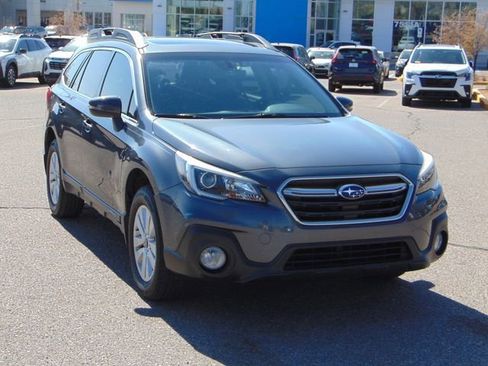 Used 2019 Subaru Outback 2.5i Premium image 9