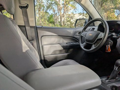 Used 2022 Chevrolet Colorado W/T w/ Custom Special Edition image 14