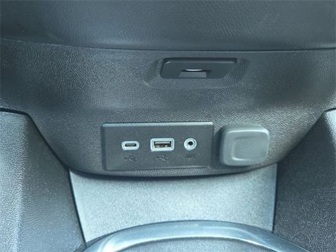 Used 2024 Chevrolet Malibu LT image 28