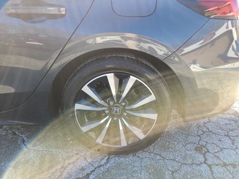 Used 2023 Honda Civic EX-L image 11