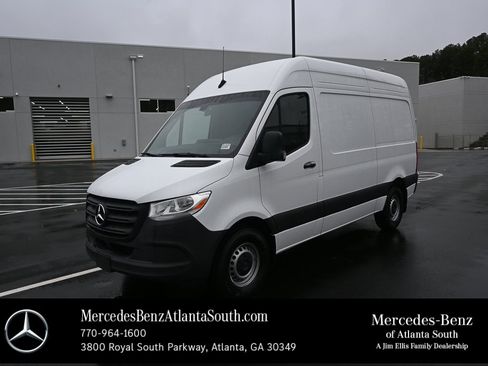 Used 2024 Mercedes-Benz Sprinter 2500 image 1