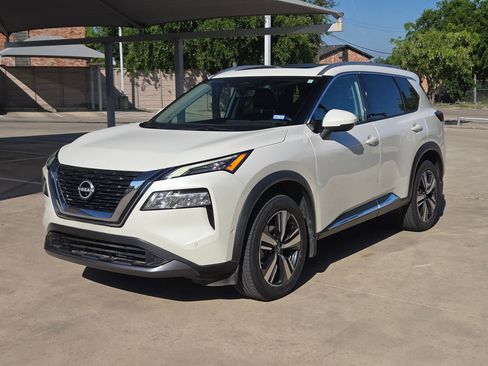 Used 2023 Nissan Rogue SL w/ SL Premium Package FWD image 7