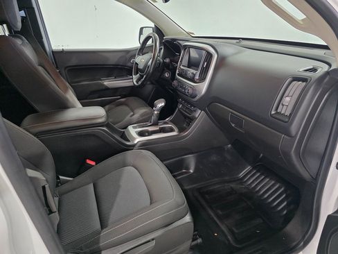 Used 2022 Chevrolet Colorado LT w/ Fleet Safety Package image 25