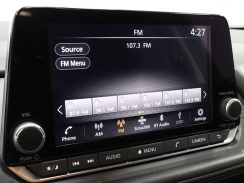 Certified 2024 Nissan Rogue SV AWD/4WD image 2