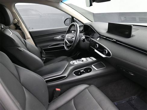 Used 2022 Genesis GV70 2.5T image 2