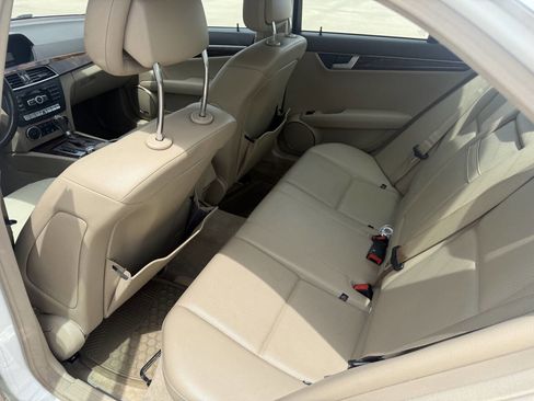 Used 2013 Mercedes-Benz C 250 Sedan image 2