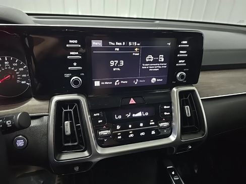 Used 2021 Kia Sorento EX AWD/4WD image 24