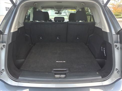 Used 2024 Nissan Rogue SV image 13