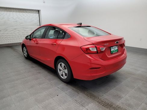 Used 2018 Chevrolet Cruze LS image 5