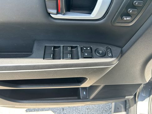 Used 2013 Honda Pilot Touring image 25
