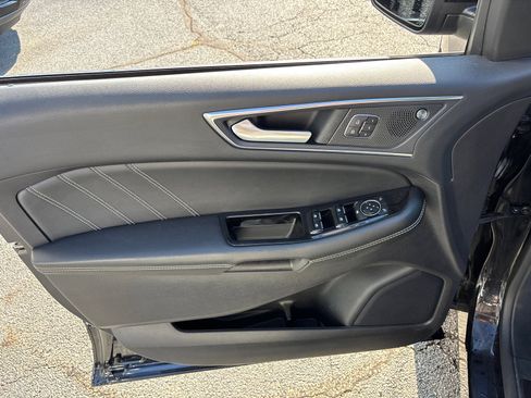 Used 2020 Ford Edge ST w/ Equipment Group 401A image 11